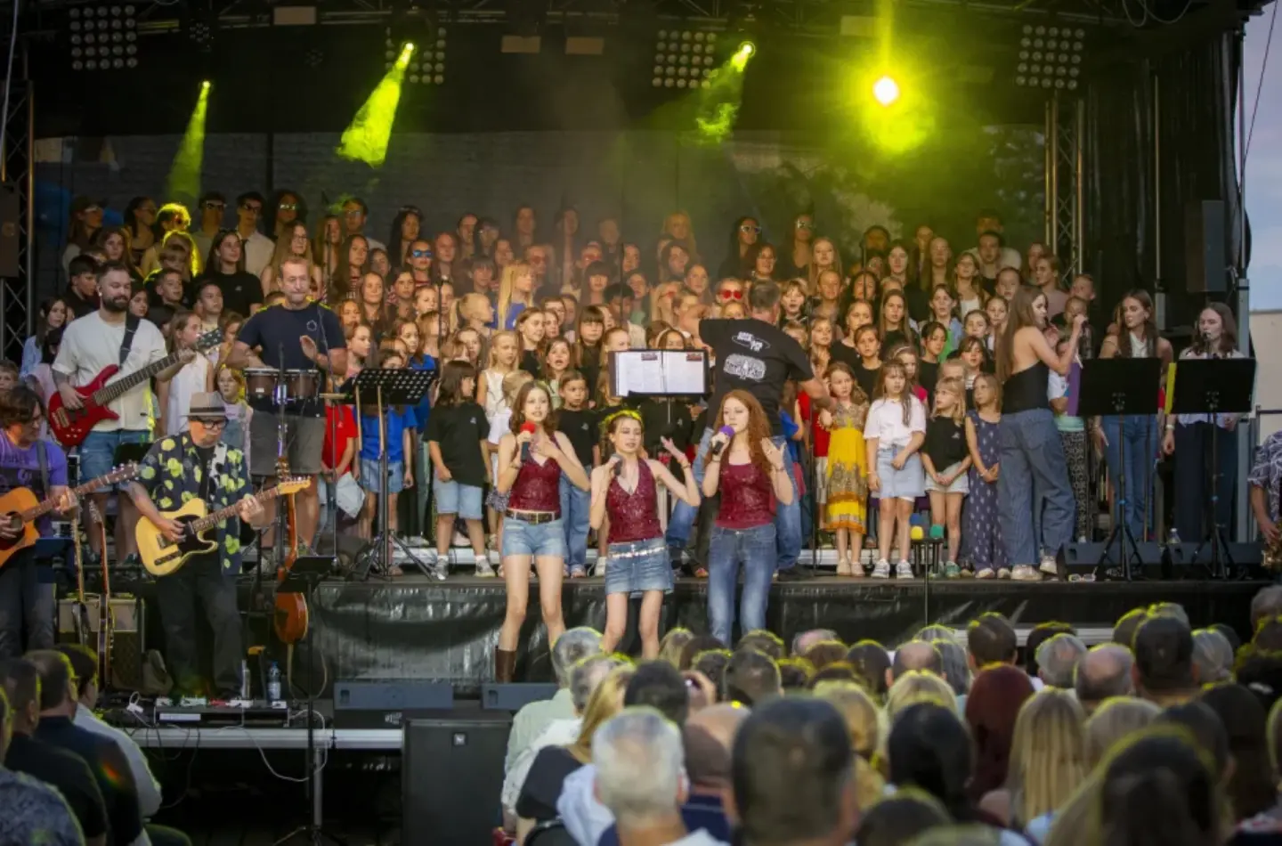 Der Rock & Pop Chor der Musikschule Altdorf startet ins neue Schuljahr – mit Auftritten auf großer Bühne.
