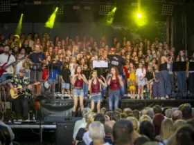 Der Rock & Pop Chor der Musikschule Altdorf startet ins neue Schuljahr – mit Auftritten auf großer Bühne.