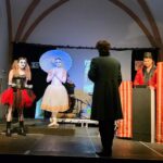 In einen geheimnisvollen Spuk-Raum verwandelte sich der Kaisersaal bei den Stücken der English Dramatic Society.