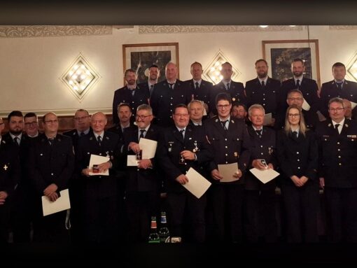 Den ausgezeichneten Feuerwehrleuten war der Applaus der Anwesenden sicher.