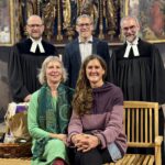 Das Bild zeigt Christine Gölkel, Tanja Wrensch (vorne, v. links), Dekan Tobias Schäfer, Vertrauensmann Michael Steinlein und Pfarrer Björn Schukat (hinten, v. links).