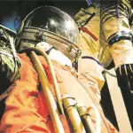 Raumfahrtgeschichte wird im Hermann-Oberth-Raumfahrt-Museum in Feucht durch Exponate wie diese frühen sowjetischen Raumanzüge lebendig. Dieses Wochende veranstaltet das Museum in der Bürgerhalle Moosbach seinen 25. Tag der Raumfahrtgeschichte.