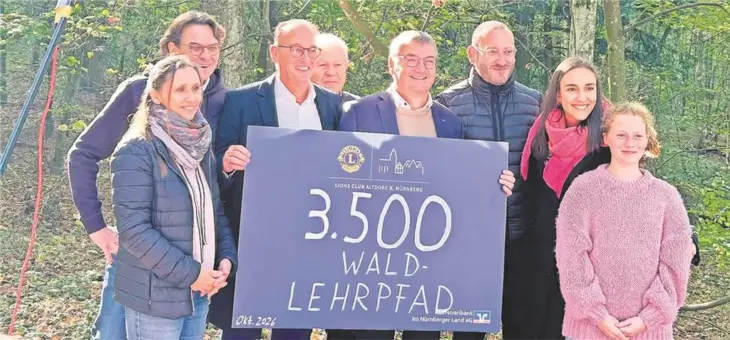 Den Bau des neuen Waldlehrpfad haben die Lions mit 3500 Euro unterstützt.