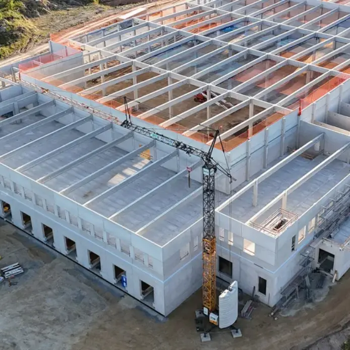 Auf dem Gelände entstehen rund 18.000 Quadratmeter Logistikfläche sowie ein moderner Verwaltungsneubau.