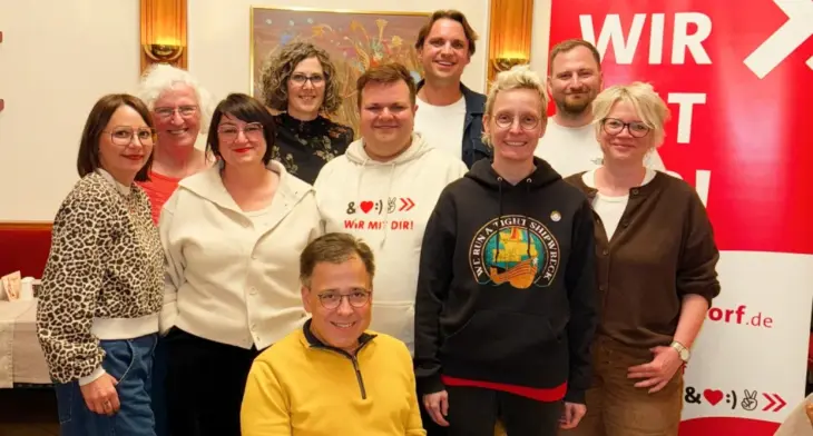 Der neue Vorstand der SPD Altdorf (von links): Kathrin Bobisch, Karin Völkl, Melanie Bloß, Jasmin Groß, Jens Bürkle, Jan Plobner, Steven Himmelseher, Barbara Beck, Nikolai Lewis und Heidrun Beckmann.